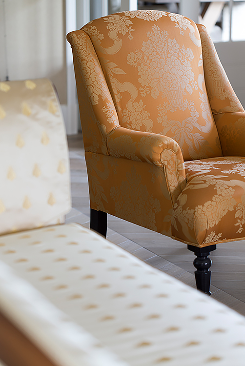 Zoffany fauteuil Rubelli stof - Doornebal Interiors